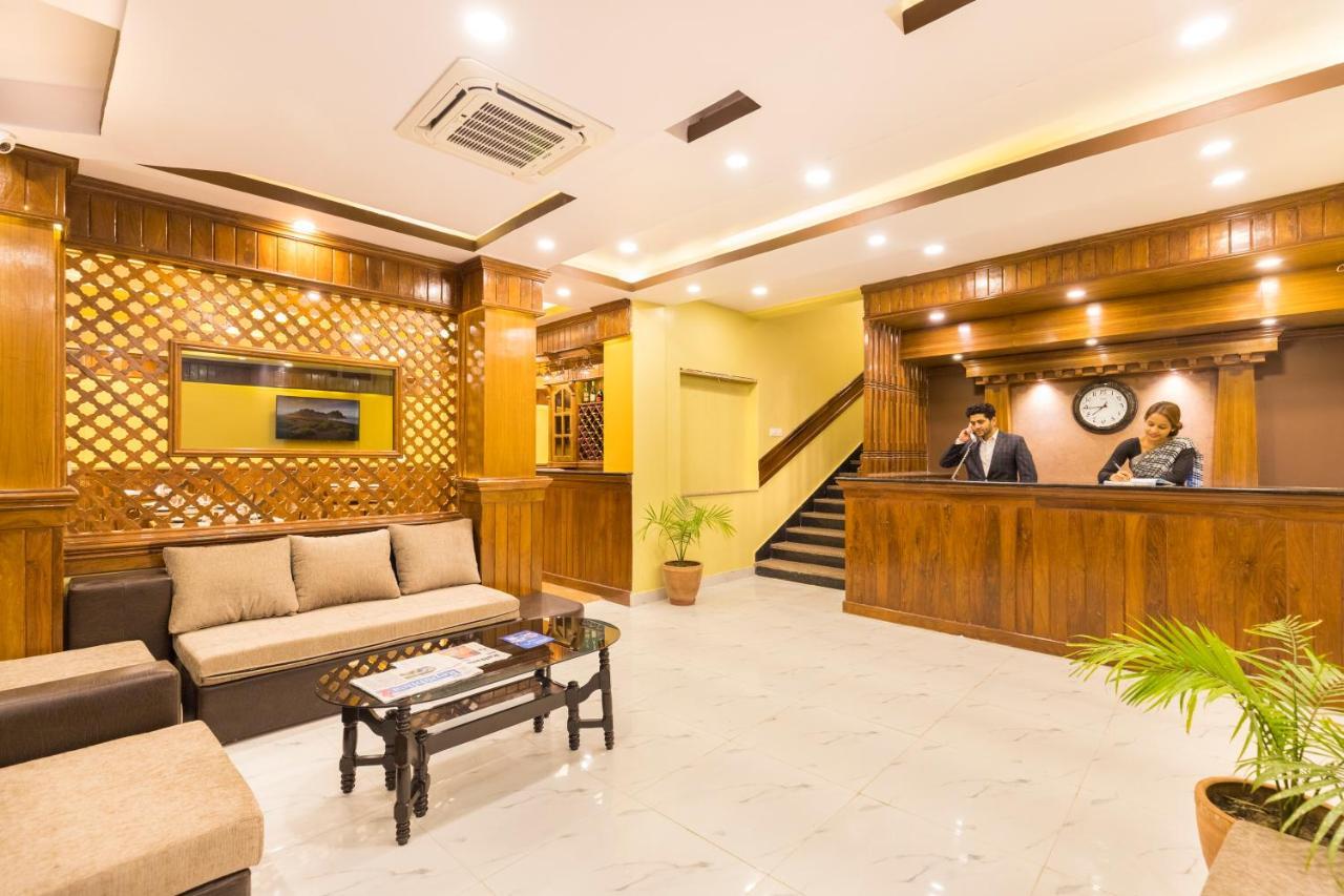Hotel Lake Shore Pokhara Exterior foto